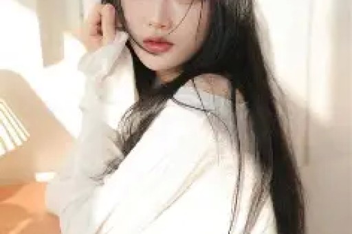 娱乐博主吃瓜少女张小寒被封号如何避免内容风险？