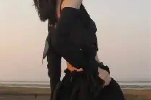 华晨宇8字怒怼庞麦郎！6年前的旧瓜反复嚼网友：别再消费版权了